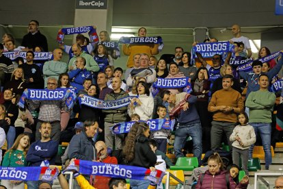 Imagen de aficionados en el Coliseum.