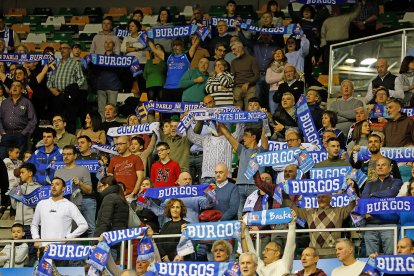 Imagen de aficionados en el Coliseum.