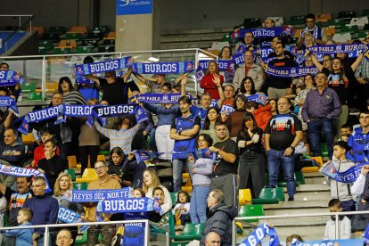 Imagen de aficionados en el Coliseum.