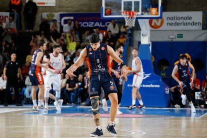 Imagen del partido entre el Silbö San Pablo Burgos y el Grupo Ureta Tizona Burgos.