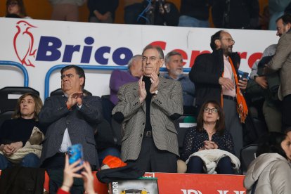 Imagen del partido entre el Silbö San Pablo Burgos y el Grupo Ureta Tizona Burgos.