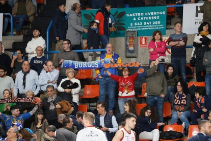 Imagen del partido entre el Silbö San Pablo Burgos y el Grupo Ureta Tizona Burgos.