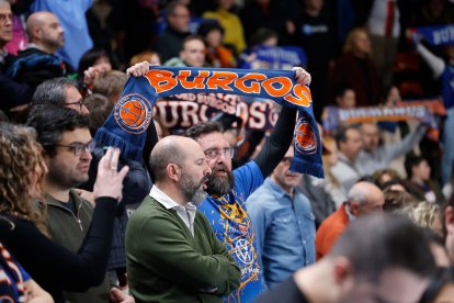 Imagen del partido entre el Silbö San Pablo Burgos y el Grupo Ureta Tizona Burgos.