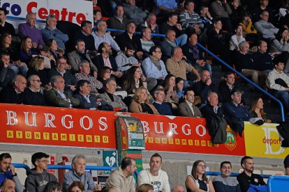 Imagen del partido entre el Silbö San Pablo Burgos y el Grupo Ureta Tizona Burgos.