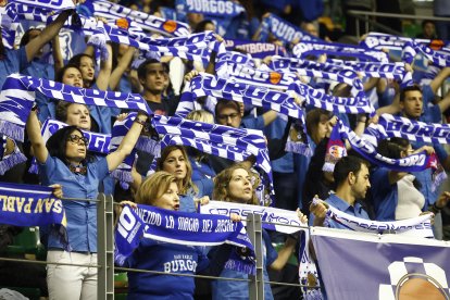 Partidazo en el Coliseum con un gran ambiente en las gradas