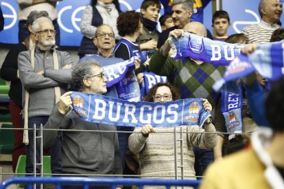 Partidazo en el Coliseum con un gran ambiente en las gradas