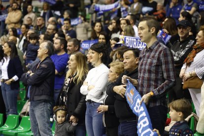 Partidazo en el Coliseum con un gran ambiente en las gradas