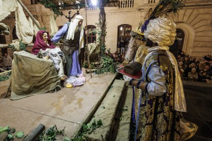 Cabalgata de los Reyes Magos en Burgos 2025.