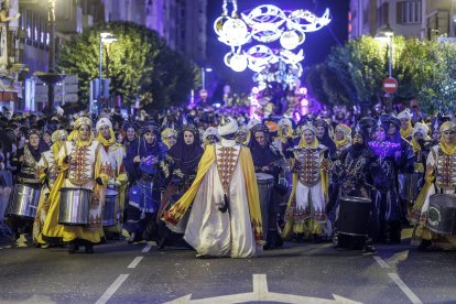 Cabalgata de los Reyes Magos en Burgos 2025.