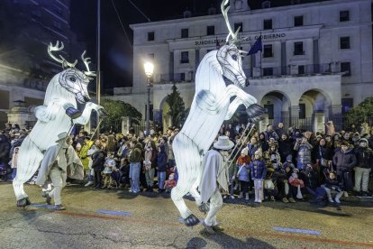 Cabalgata de los Reyes Magos en Burgos 2025.