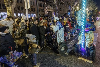 Cabalgata de los Reyes Magos en Burgos 2025.