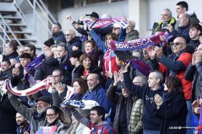 Imagen del partido entre el Huesca y el Mirandés.