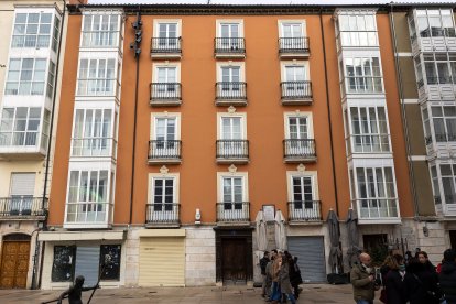 Edificio del Ayuntamiento de burgos en la plaza del Rey San Fernando, número 2.