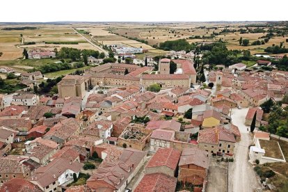 Imagen aérea de la localidad de Caleruega.