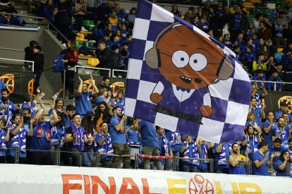 Imagen de la afición en el Coliseum.