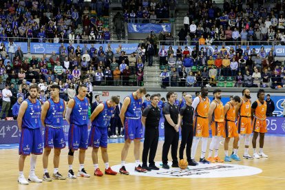 Imagen del partido entre el Silbö San Pablo Burgos y Morón.