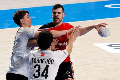 Imagen del partido entre el UBU San Pablo Burgos y Alcobendas.