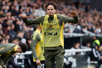 Imagen del partido entre el Burgos CF y el Racing de Santander.