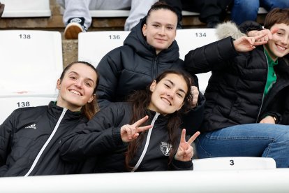 Imagen del partido entre el Burgos CF y el Racing de Santander.