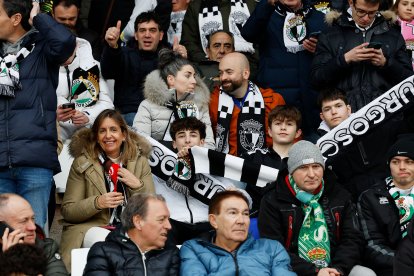 Imagen del partido entre el Burgos CF y el Racing de Santander.