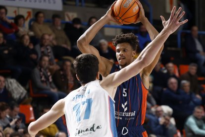 Imagen del partido entre Tizona y Menorca.