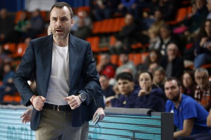 Imagen del partido entre Tizona y Menorca.