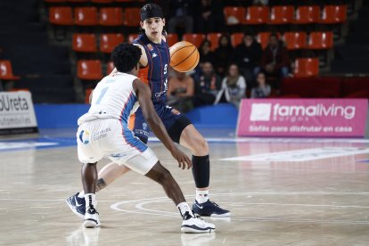 Imagen del partido entre Tizona y Menorca.