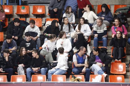 Imagen del partido entre Tizona y Menorca.