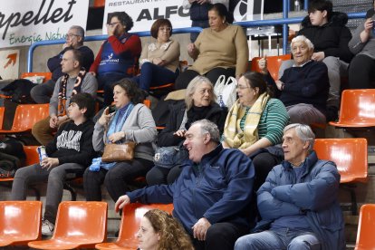 Imagen del partido entre Tizona y Menorca.