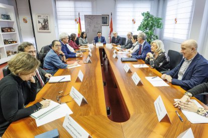 González Gago, presentó en Burgos el nuevo sistema de autoevaluación de la calidad de los servicios públicos prestados por las delegaciones territoriales de la Junta.