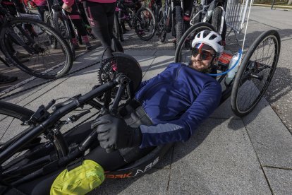 El deportista paralímpico Daniel Rodríguez realiza el reto ‘El destierro del Cid’ para visibilizar el derecho al deporte de las personas con discapacidad