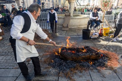 Instante de la fiesta de la matanza organizada por Los Cucos.