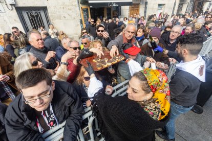 Instante de la fiesta de la matanza organizada por Los Cucos.