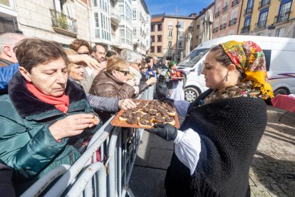 Instante de la fiesta de la matanza organizada por Los Cucos.