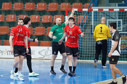 Imagen del partido entre el UBU San Pablo Burgos y Zarautz.