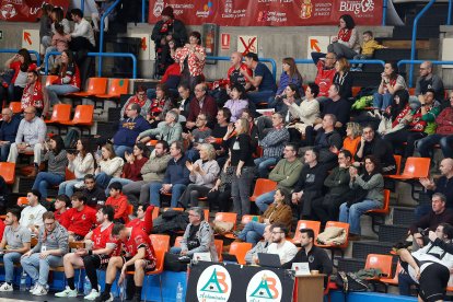 Imagen del partido entre el UBU San Pablo Burgos y Zarautz.