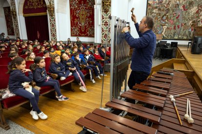 Instante de un 'Diverconcierto' en la Escuela Municipal de Música de Burgos.