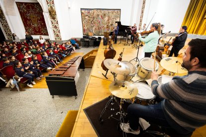 Instante de un 'Diverconcierto' en la Escuela Municipal de Música de Burgos.
