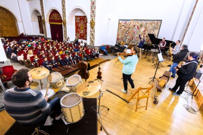 Instante de un 'Diverconcierto' en la Escuela Municipal de Música de Burgos.