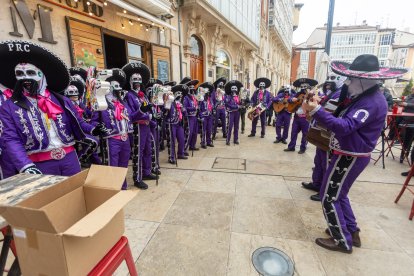 Vermú musical para celebrar el Carnaval en el centro de Burgos y Gamonal