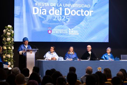 Luis Antonio Sarabia, durante su intervención en el Día del Doctor 2025.