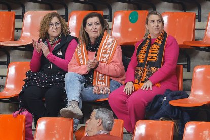Imagen del partido entre el Tizona y el Morón.