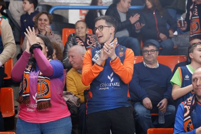 Imagen del partido entre el Tizona y el Morón.