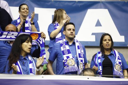 Imagen del partido entre el Silbö San Pablo Burgos y el Grupo Ureta Tizona Burgos.