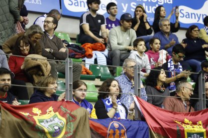 Imagen del partido entre el Silbö San Pablo Burgos y el Grupo Ureta Tizona Burgos.