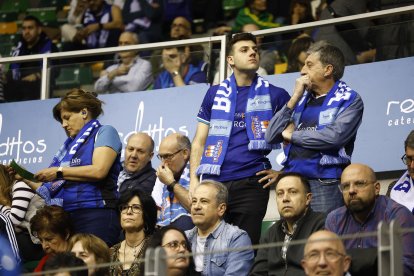 Imagen del partido entre el Silbö San Pablo Burgos y el Grupo Ureta Tizona Burgos.