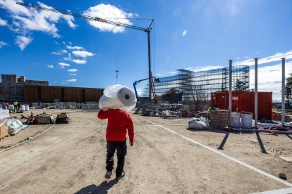 Así estaban las obras de remodelación del Castillo de Burgos, el pasado marzo.