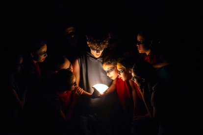 El alumnado de 1º a 4º de enseñanzas profesionales de la Escuela Profesional de Danza de Castilla y León 'Ana Laguna' de Burgos se estrenó en Cultural Caja de Burgos.