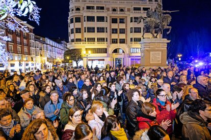 Imagen de la concentración de la plaza del Cid.