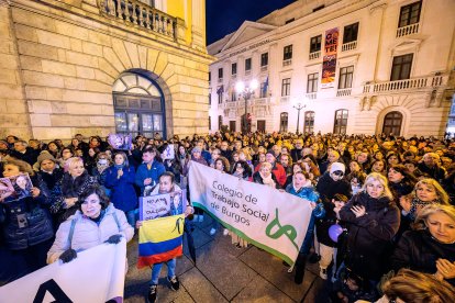 Imagen de la concentración de la plaza del Cid.